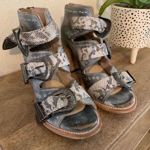 Stylish Gray and Snake Print Women's Sandals